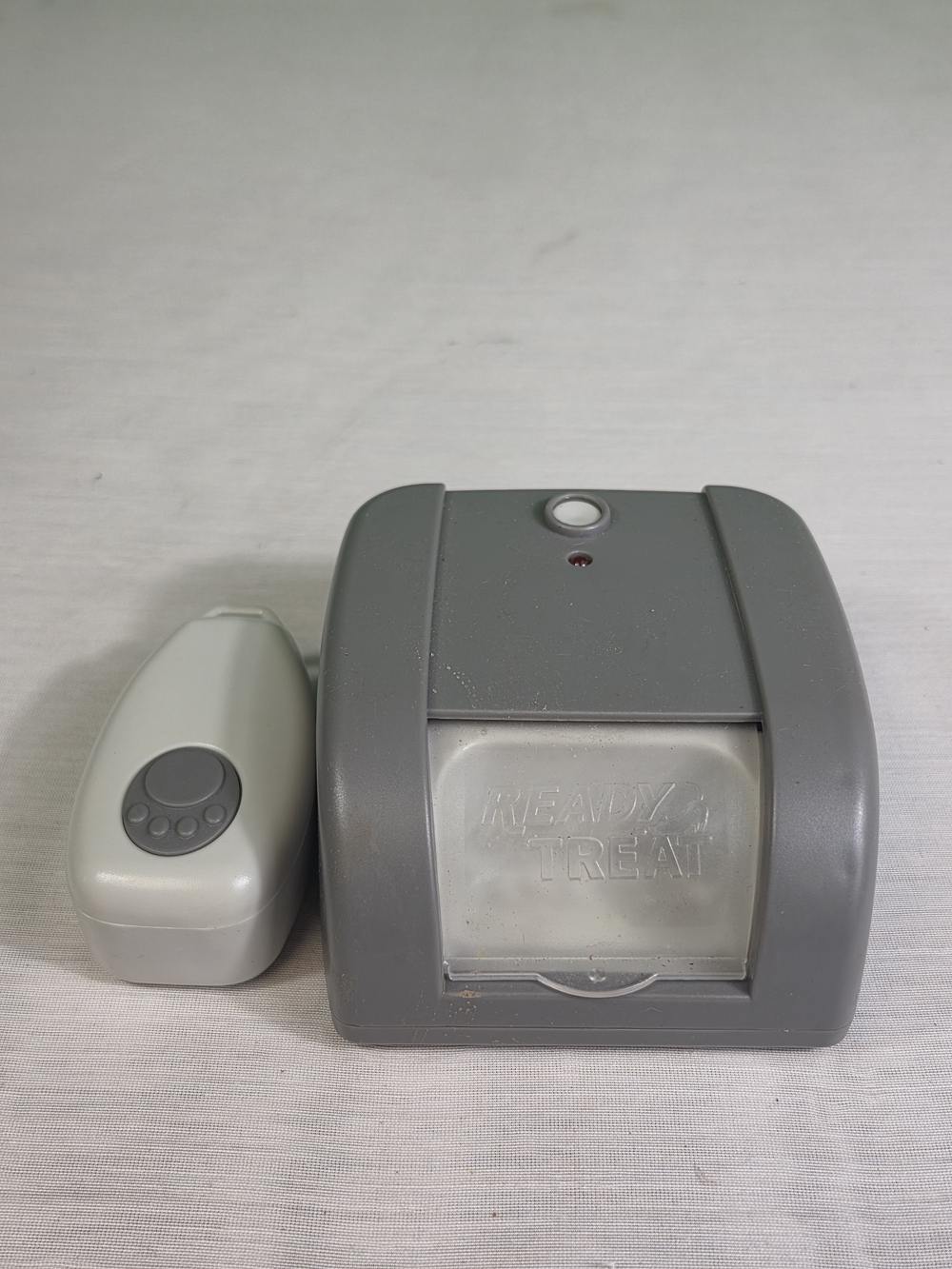 Ready Treat Automatic Treat Dispenser - Gray